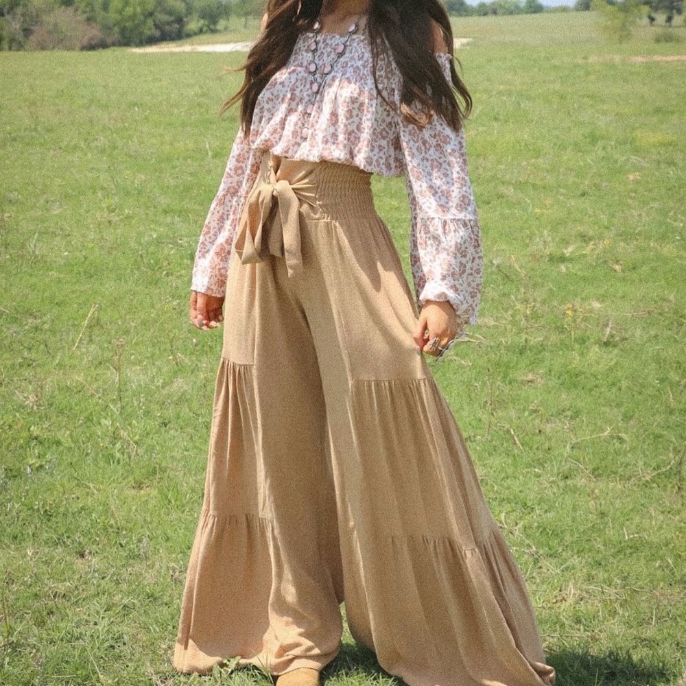 Wide leg pants